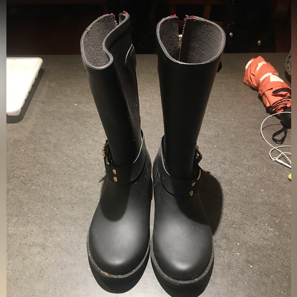 Rain boots - Size 7